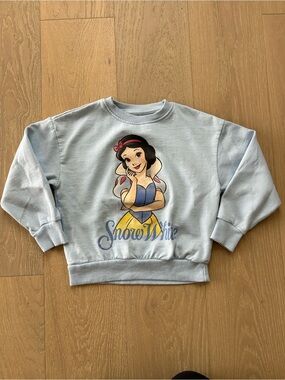 Snow White Sweatshirt